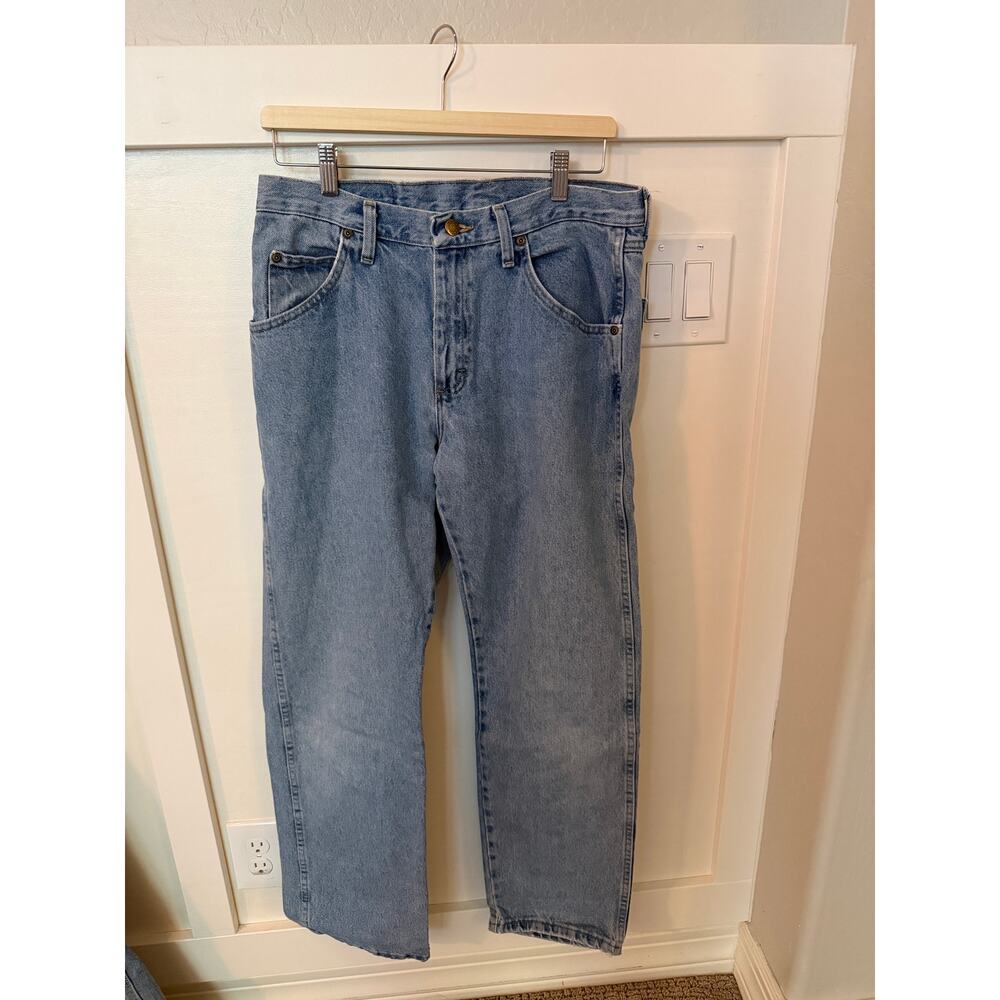 Wrangler Regular Fit Light Wash Jeans | 32x30 Straight Leg Denim